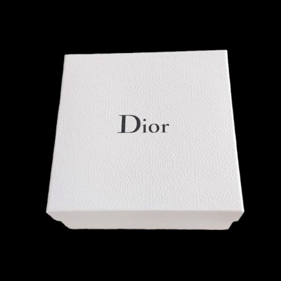 Empty AUTHENIC Dior White Pebbled box w/Black Lettering - Picture 2 of 5